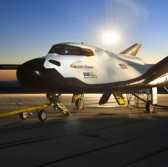 NASA, Sierra Nevada Put Dream Chaser Spacecraft Through Captive Carry Test - top government contractors - best government contracting event