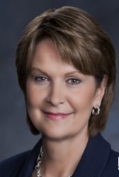 Marillyn Hewson: Lockheed to Keep Gov't Cyber Business - top government contractors - best government contracting event
