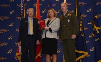 Northrop's Patricia McMahon Wins Navy League Award - top government contractors - best government contracting event